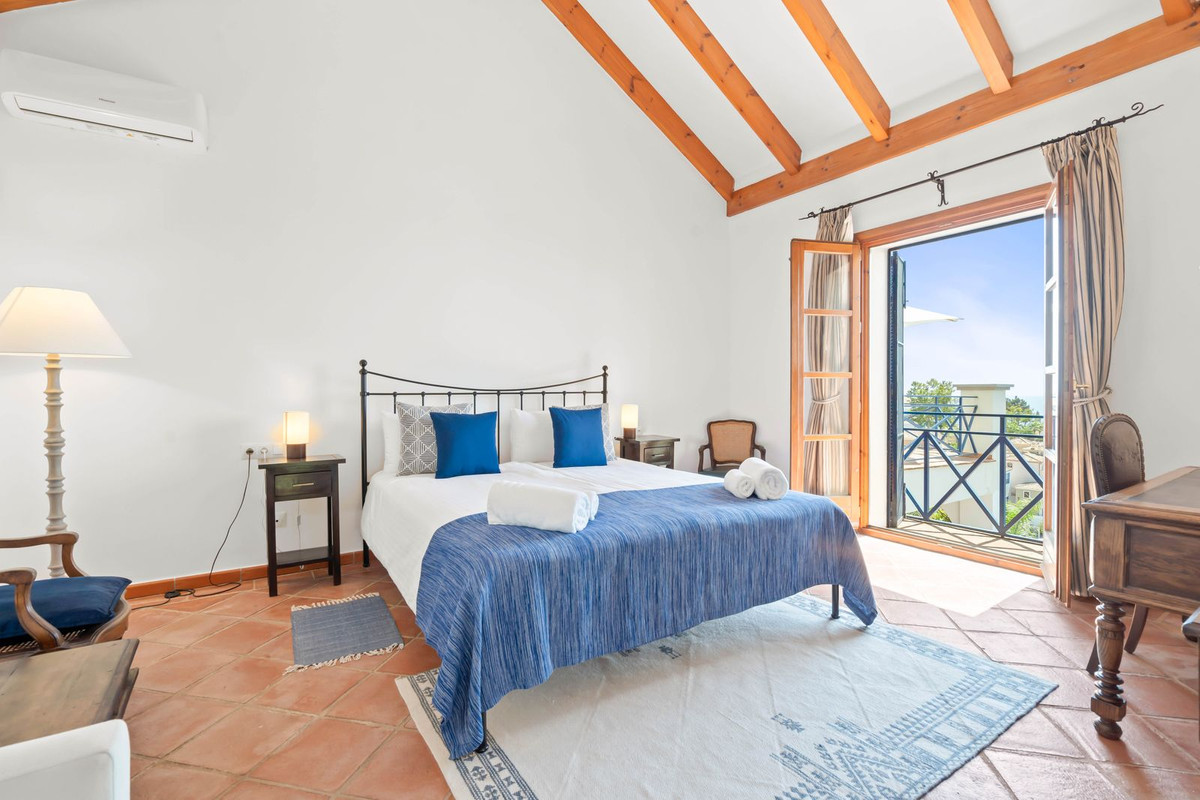 Photo 13 Detached Villa Benahavís, Costa del Sol, Málaga – R4829236