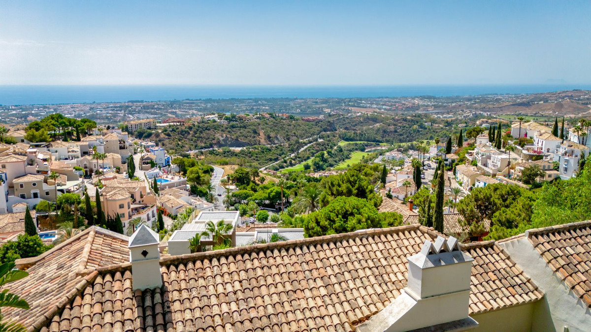 Photo 3 Detached Villa Benahavís, Costa del Sol, Málaga – R4829236