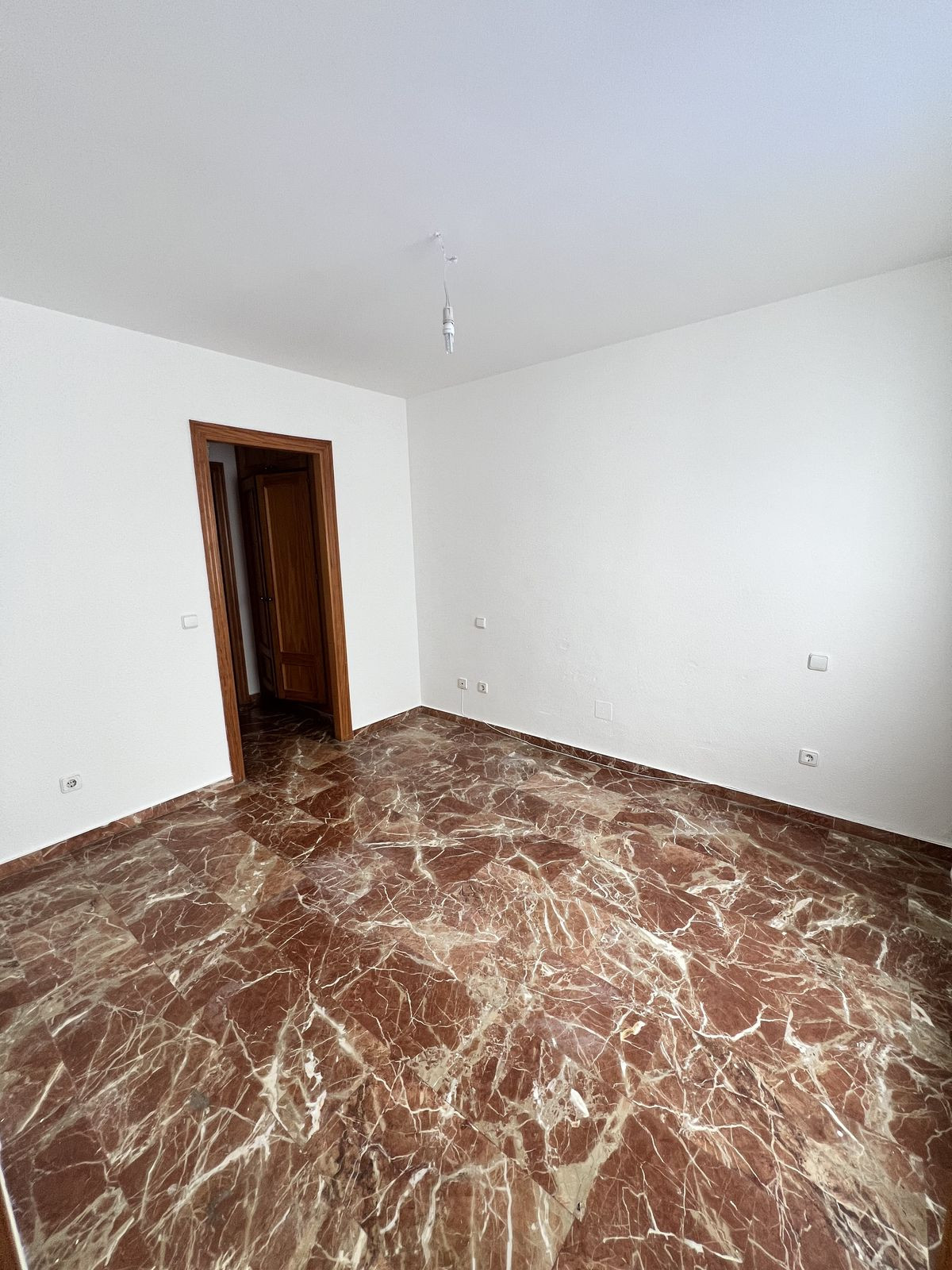 Photo 5 Middle Floor Apartment San Pedro de Alcántara, Costa del Sol, Málaga – R5058640