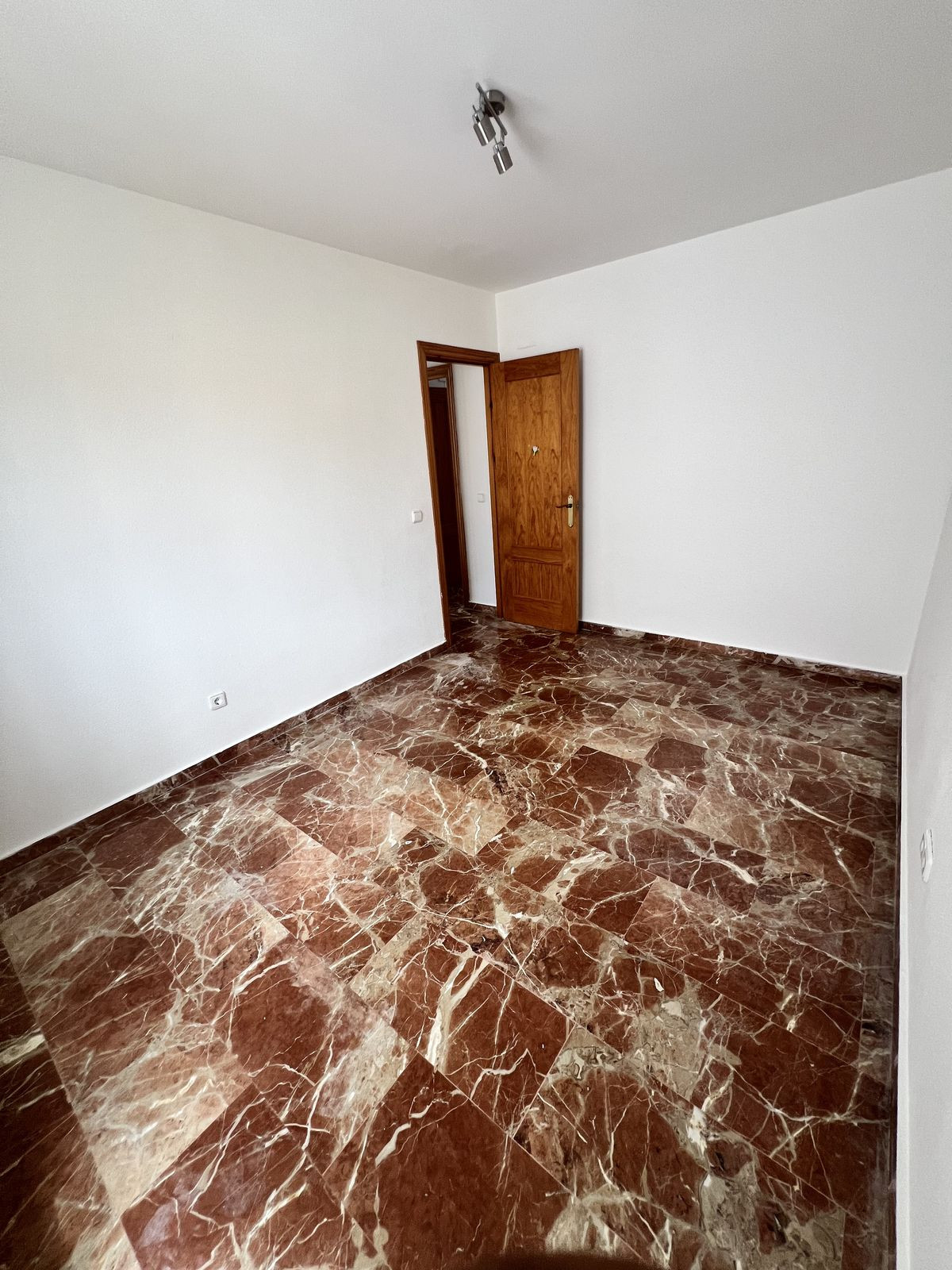 Photo 9 Middle Floor Apartment San Pedro de Alcántara, Costa del Sol, Málaga – R5058640