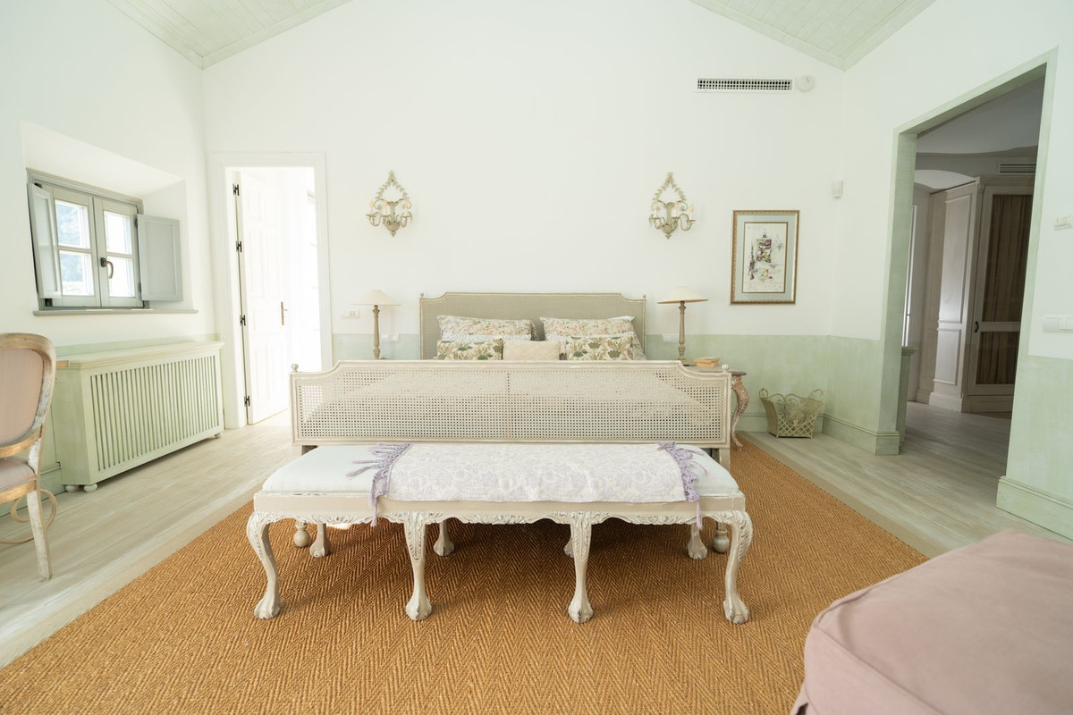 Photo 25 Detached Villa El Madroñal, Costa del Sol, Málaga – R5069785