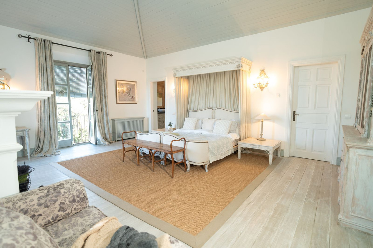 Photo 27 Detached Villa El Madroñal, Costa del Sol, Málaga – R5069785