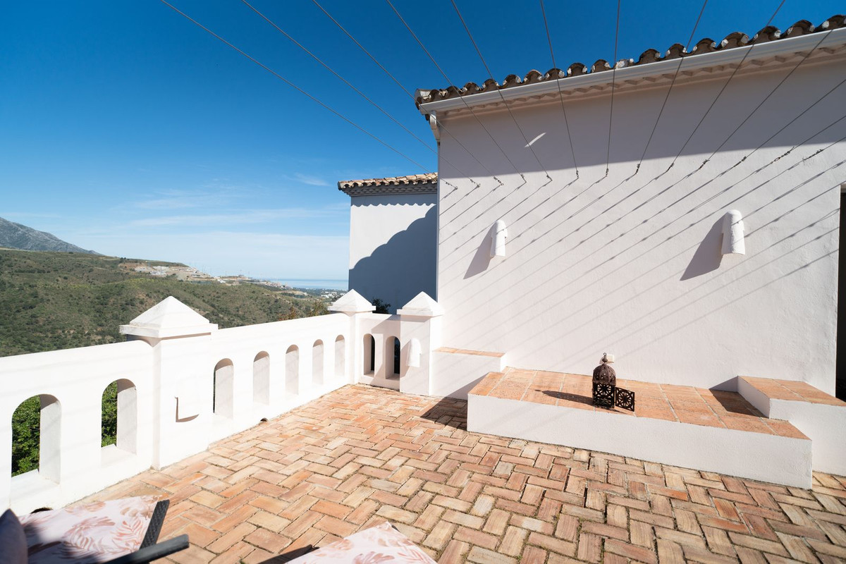 Photo 34 Detached Villa El Madroñal, Costa del Sol, Málaga – R5069785