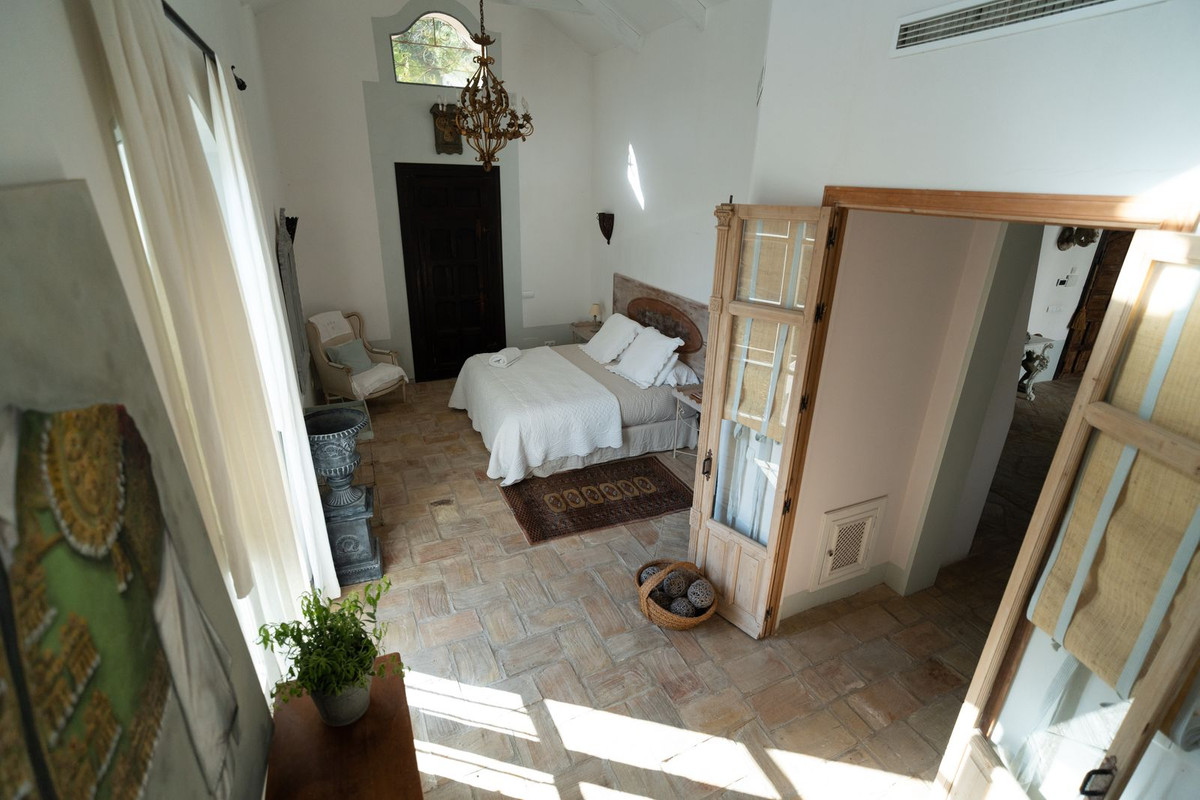 Photo 49 Detached Villa El Madroñal, Costa del Sol, Málaga – R5069785