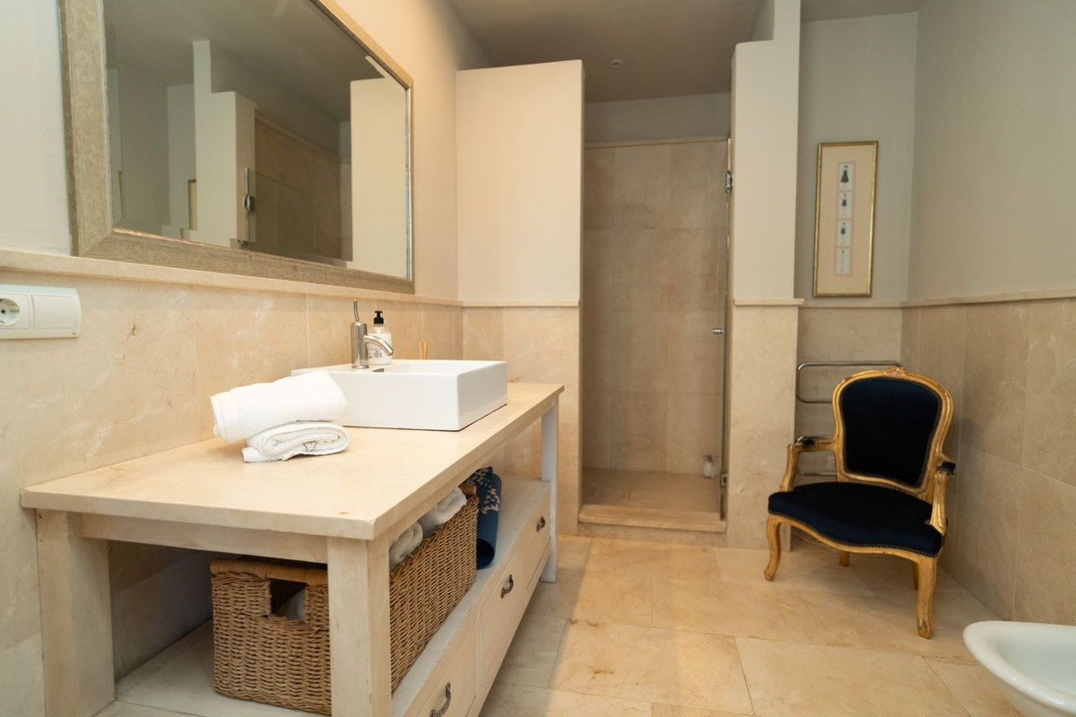 Photo 63 Detached Villa El Madroñal, Costa del Sol, Málaga – R5069785