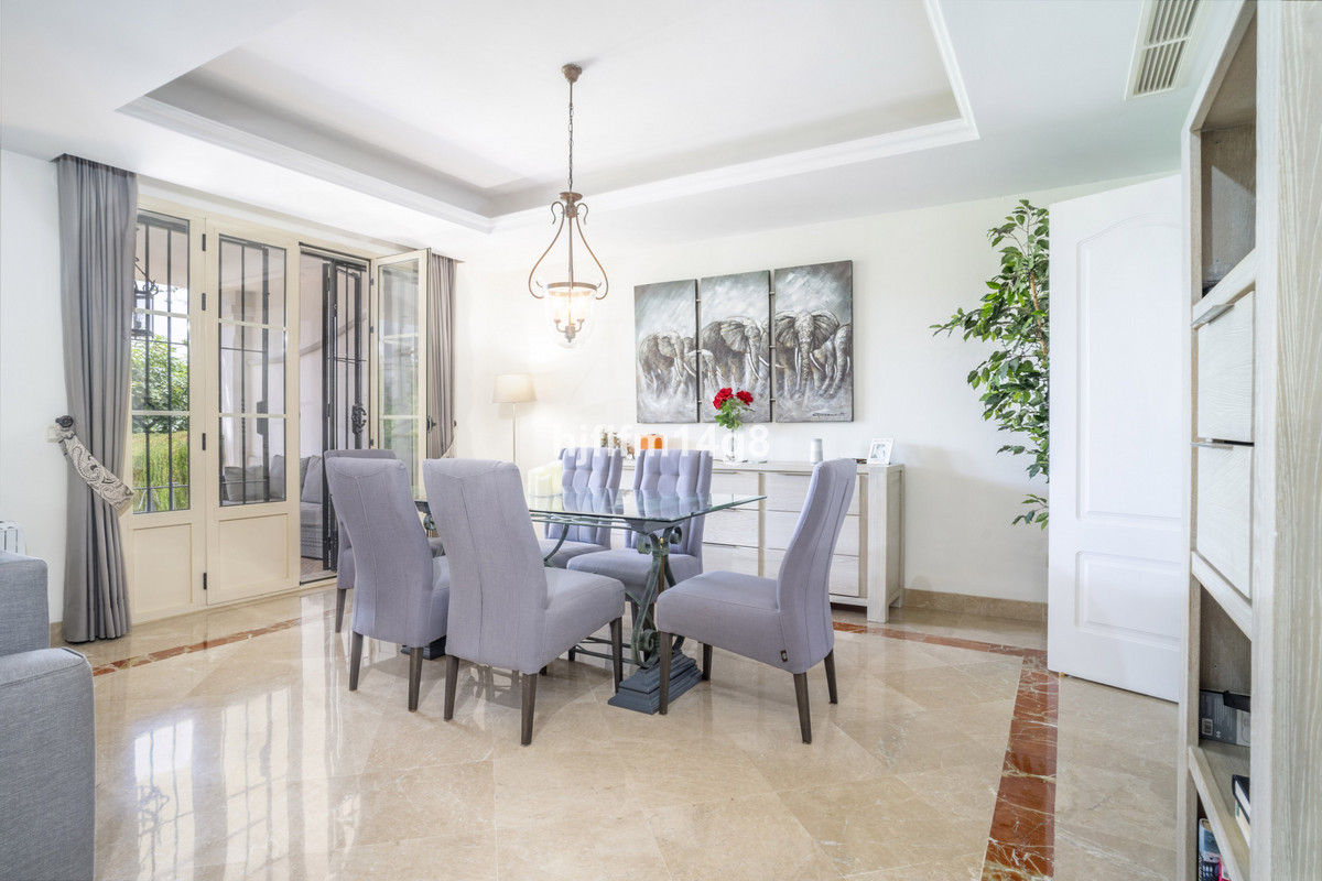Photo 23 Townhouse Nueva Andalucía, Costa del Sol, Málaga – R5080336