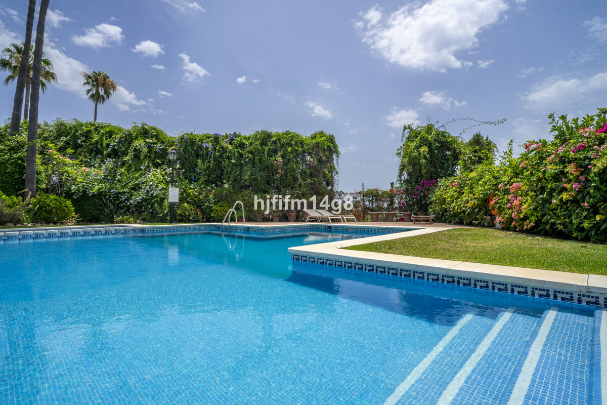 Photo 36 Townhouse Nueva Andalucía, Costa del Sol, Málaga – R5080336
