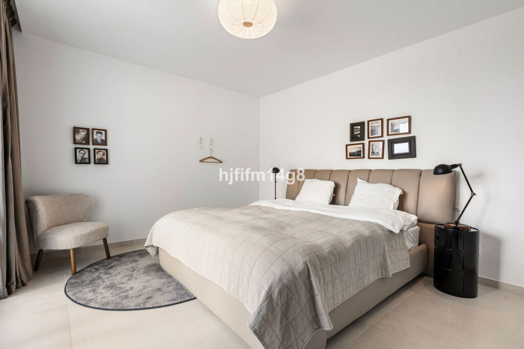 Photo 11 Middle Floor Apartment Nueva Andalucía, Costa del Sol, Málaga – R5061166