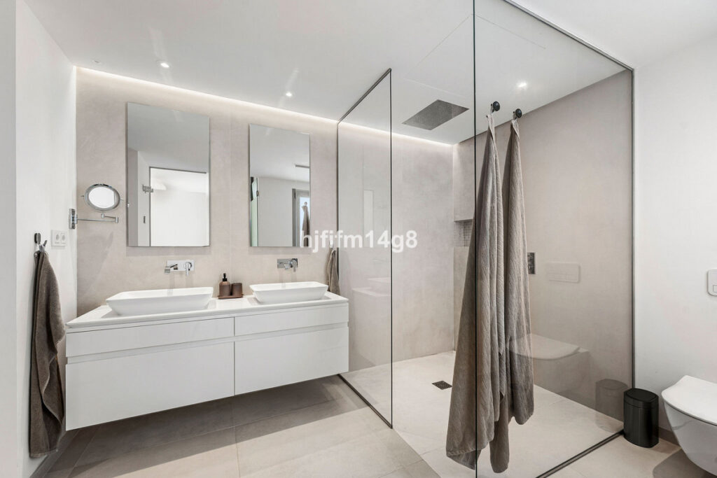 Photo 12 Middle Floor Apartment Nueva Andalucía, Costa del Sol, Málaga – R5061166