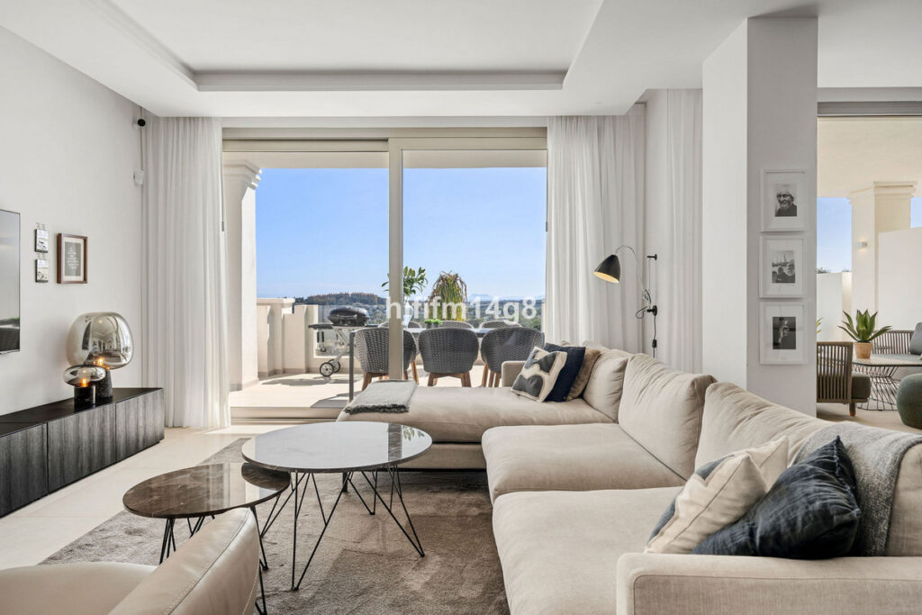 Photo 18 Middle Floor Apartment Nueva Andalucía, Costa del Sol, Málaga – R5061166