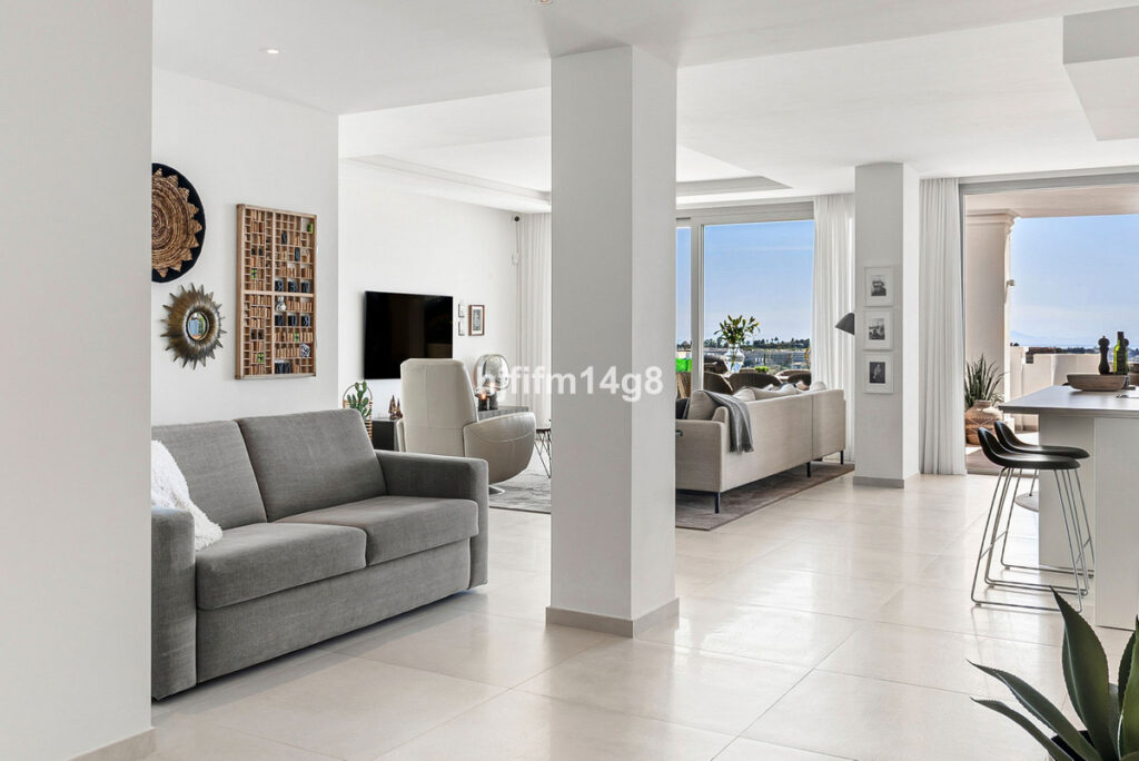 Photo 7 Middle Floor Apartment Nueva Andalucía, Costa del Sol, Málaga – R5061166