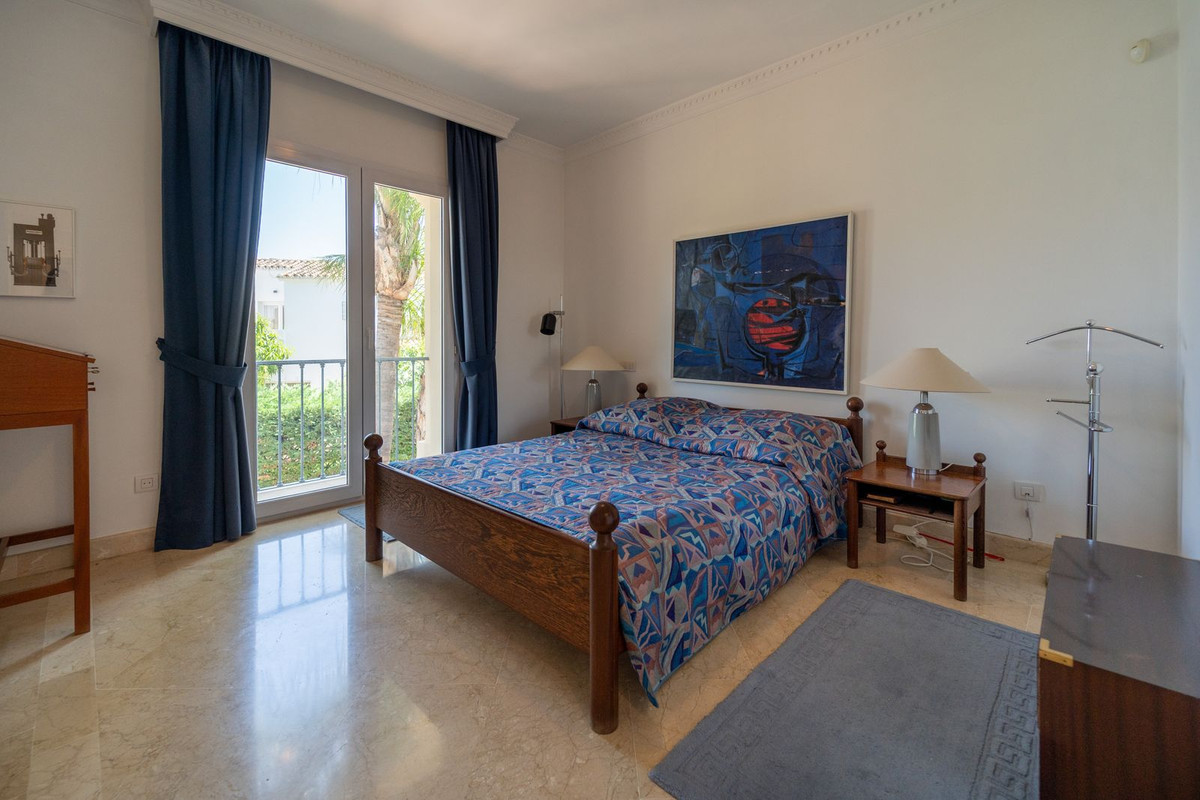 Photo 43 Middle Floor Apartment Nueva Andalucía, Costa del Sol, Málaga – R5078104