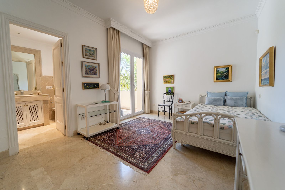 Photo 45 Middle Floor Apartment Nueva Andalucía, Costa del Sol, Málaga – R5078104