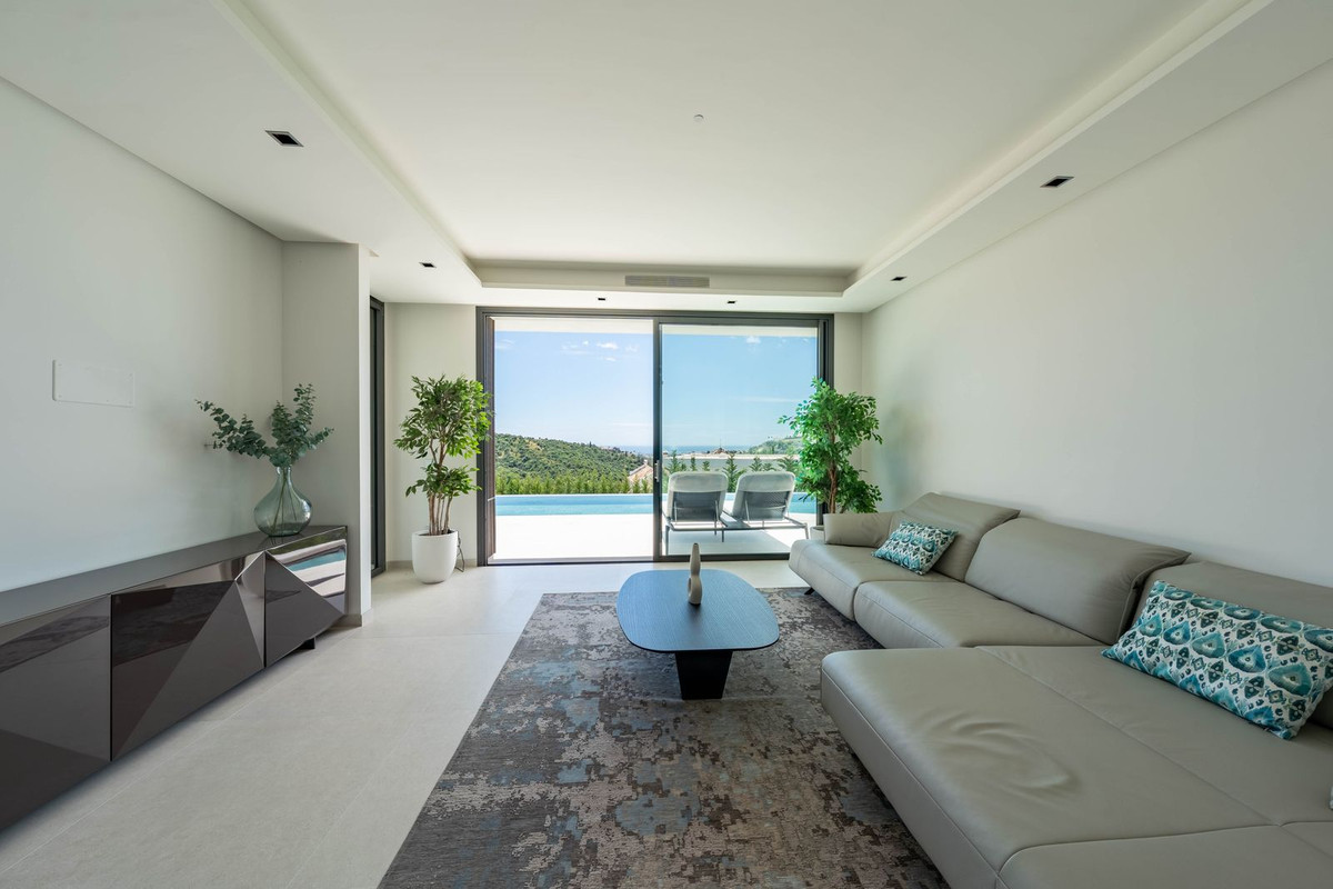 Photo 35 Detached Villa La Quinta, Costa del Sol, Málaga – R5046685