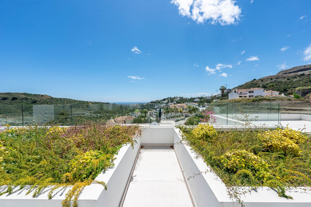 Photo 45 Detached Villa La Quinta, Costa del Sol, Málaga – R5046685