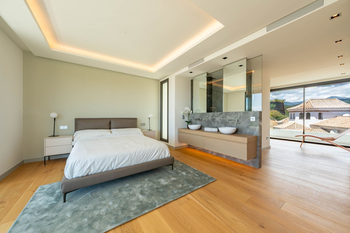 Photo 50 Detached Villa La Quinta, Costa del Sol, Málaga – R5046685