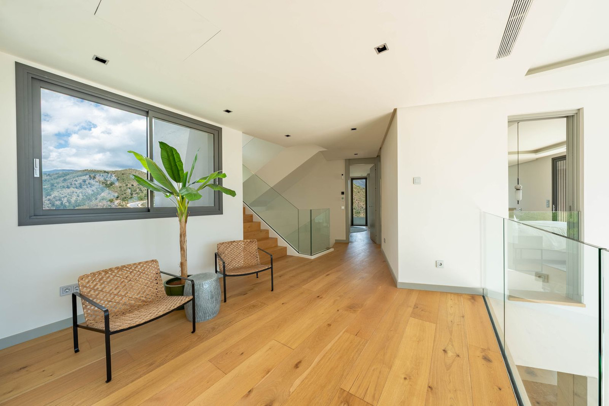 Photo 54 Detached Villa La Quinta, Costa del Sol, Málaga – R5046685