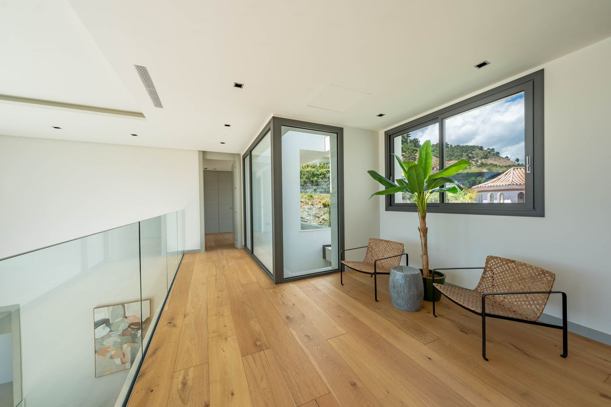 Photo 55 Detached Villa La Quinta, Costa del Sol, Málaga – R5046685