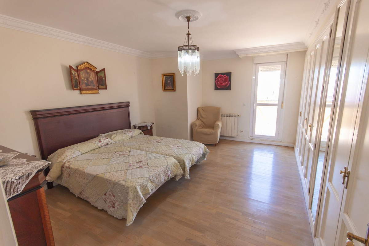 Photo 14 Top Floor Apartment Estepona, Costa del Sol, Málaga – R5073265