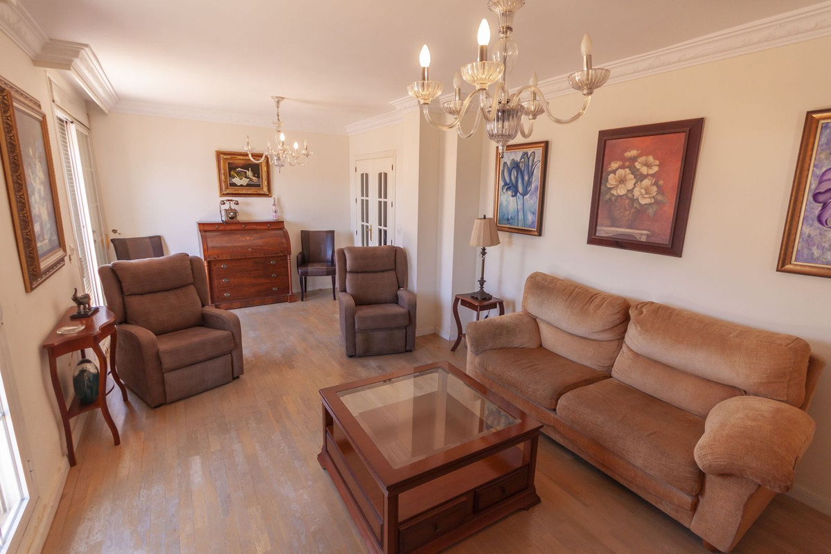 Photo 8 Top Floor Apartment Estepona, Costa del Sol, Málaga – R5073265