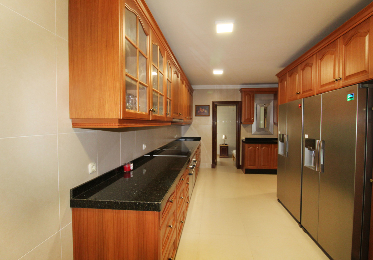 Photo 14 Detached Villa Guadalmina Baja, Costa del Sol, Málaga – R3333502