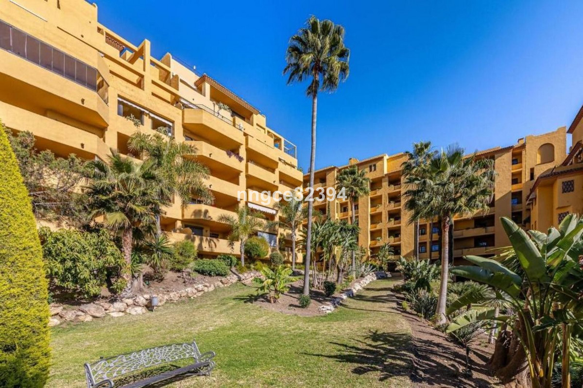Photo 19 Middle Floor Apartment New Golden Mile, Costa del Sol, Málaga – R5001676