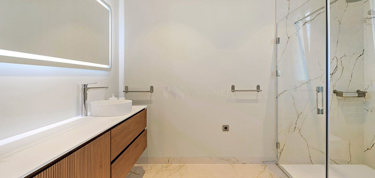 Photo 18 Detached Villa Nueva Andalucía, Costa del Sol, Málaga – R4563688