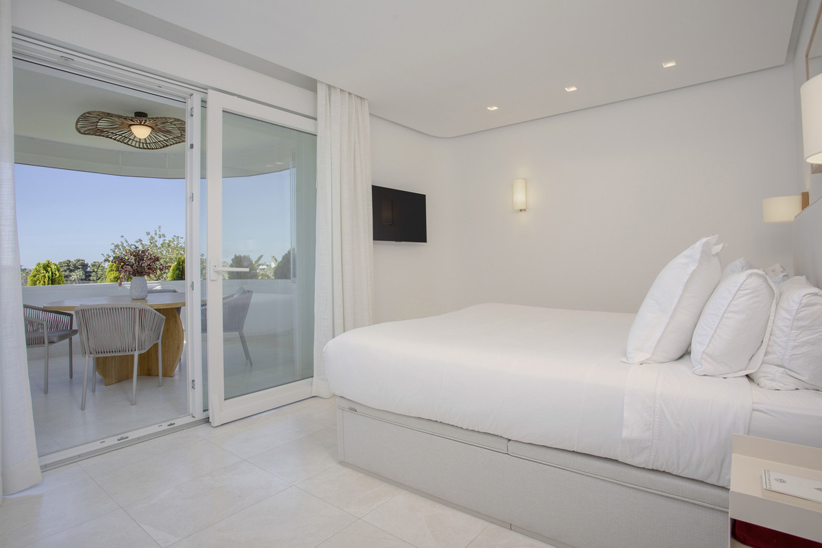 Photo 12 Middle Floor Apartment Guadalmina Alta, Costa del Sol, Málaga – R5064214