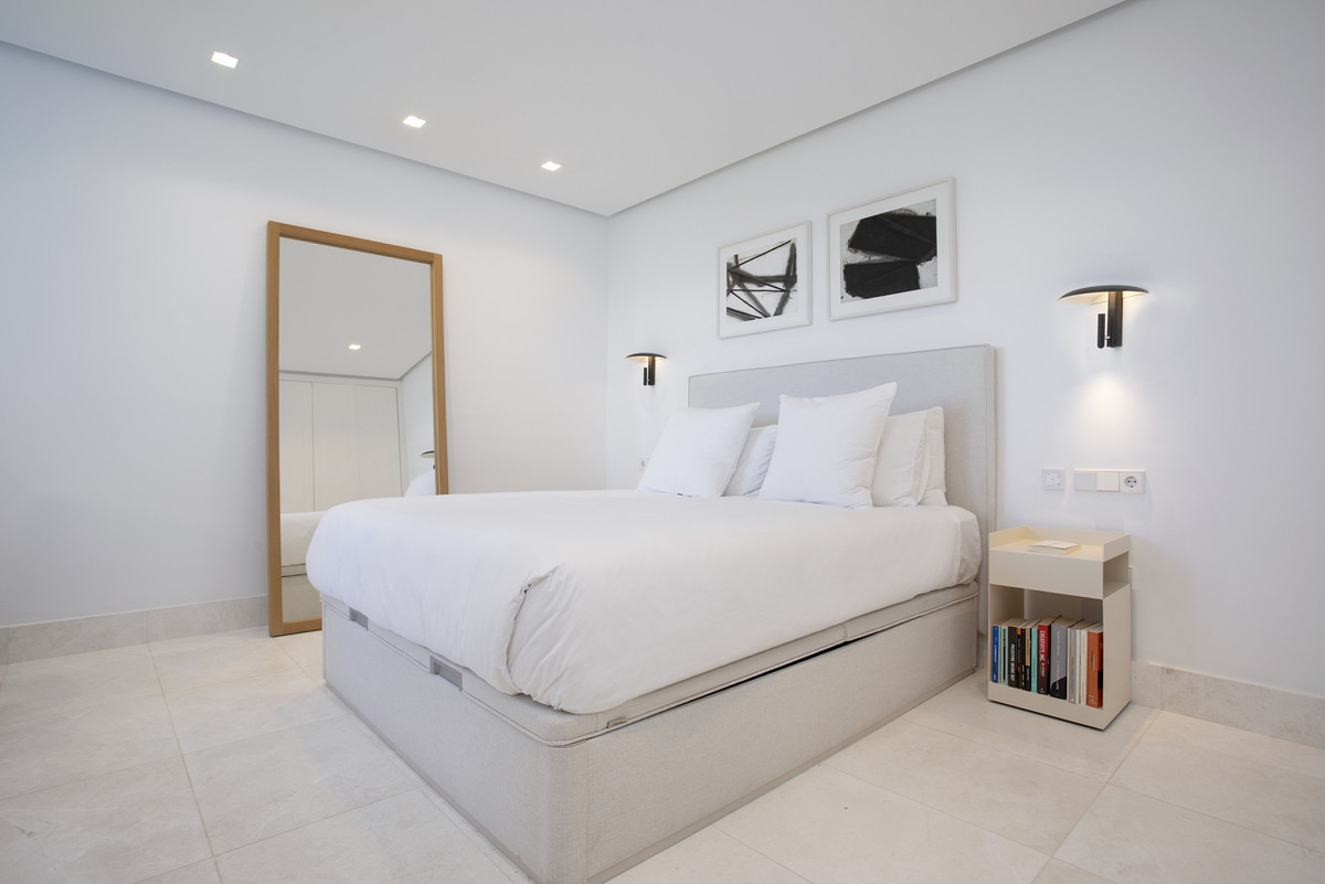 Photo 16 Middle Floor Apartment Guadalmina Alta, Costa del Sol, Málaga – R5064214