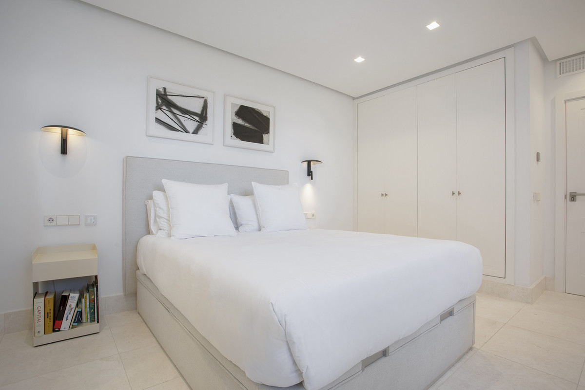 Photo 18 Middle Floor Apartment Guadalmina Alta, Costa del Sol, Málaga – R5064214