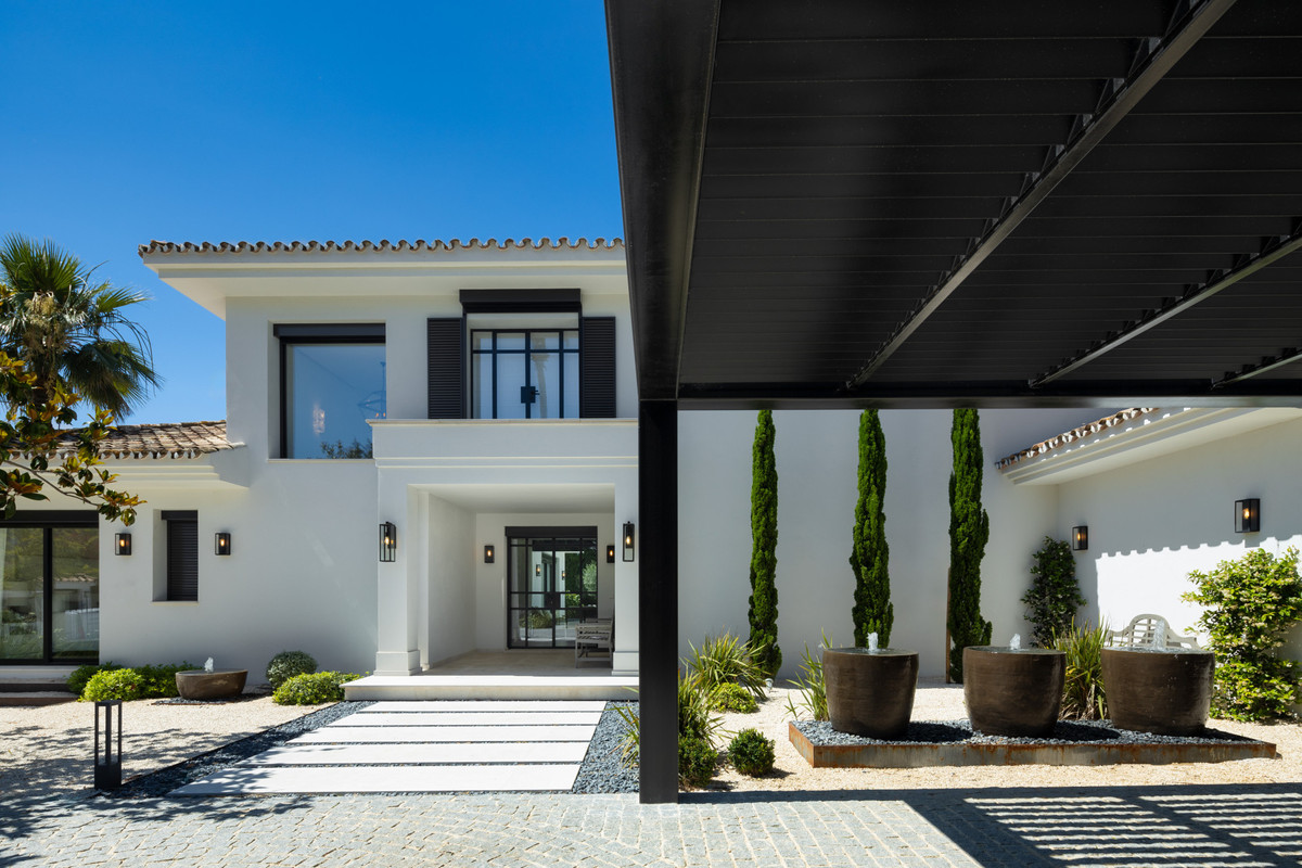 Photo 12 Detached Villa Nueva Andalucía, Costa del Sol, Málaga – R4896784