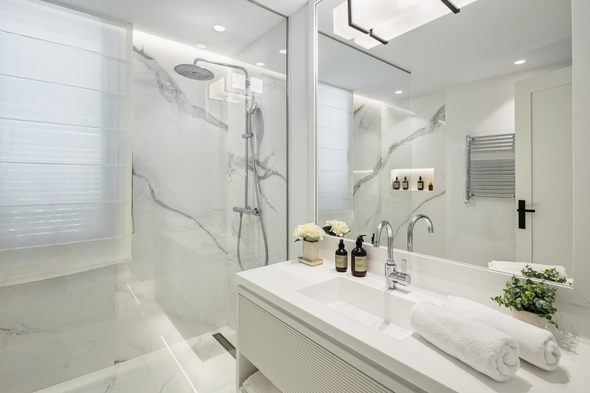 Photo 24 Detached Villa Nueva Andalucía, Costa del Sol, Málaga – R4896784