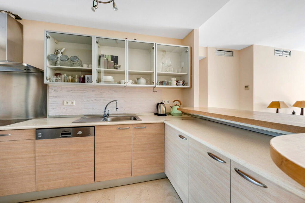 Photo 14 Middle Floor Apartment Estepona, Costa del Sol, Málaga – R5056132