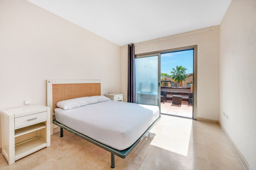 Photo 19 Middle Floor Apartment Estepona, Costa del Sol, Málaga – R5056132