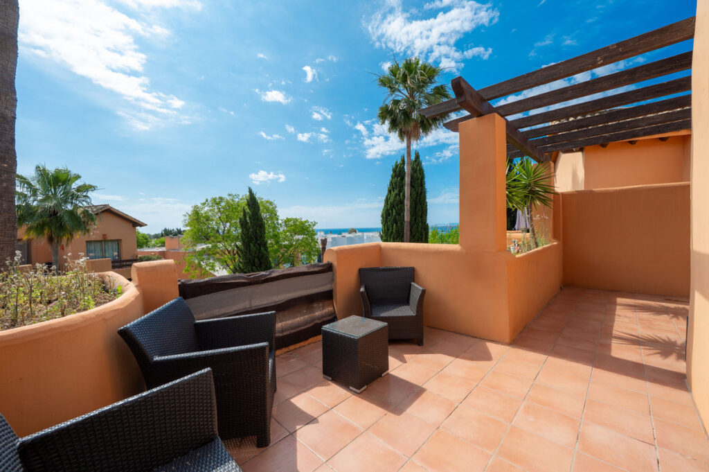 Photo 3 Middle Floor Apartment Estepona, Costa del Sol, Málaga – R5056132