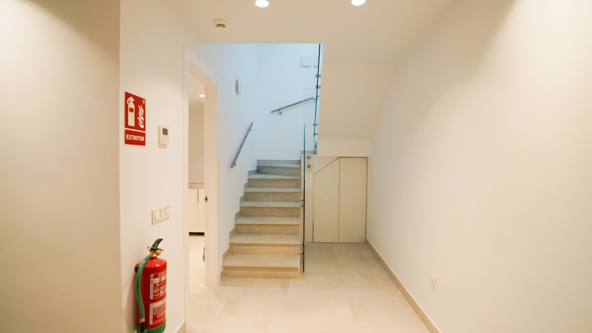 Photo 20 Detached Villa El Paraiso, Costa del Sol, Málaga – R5061181