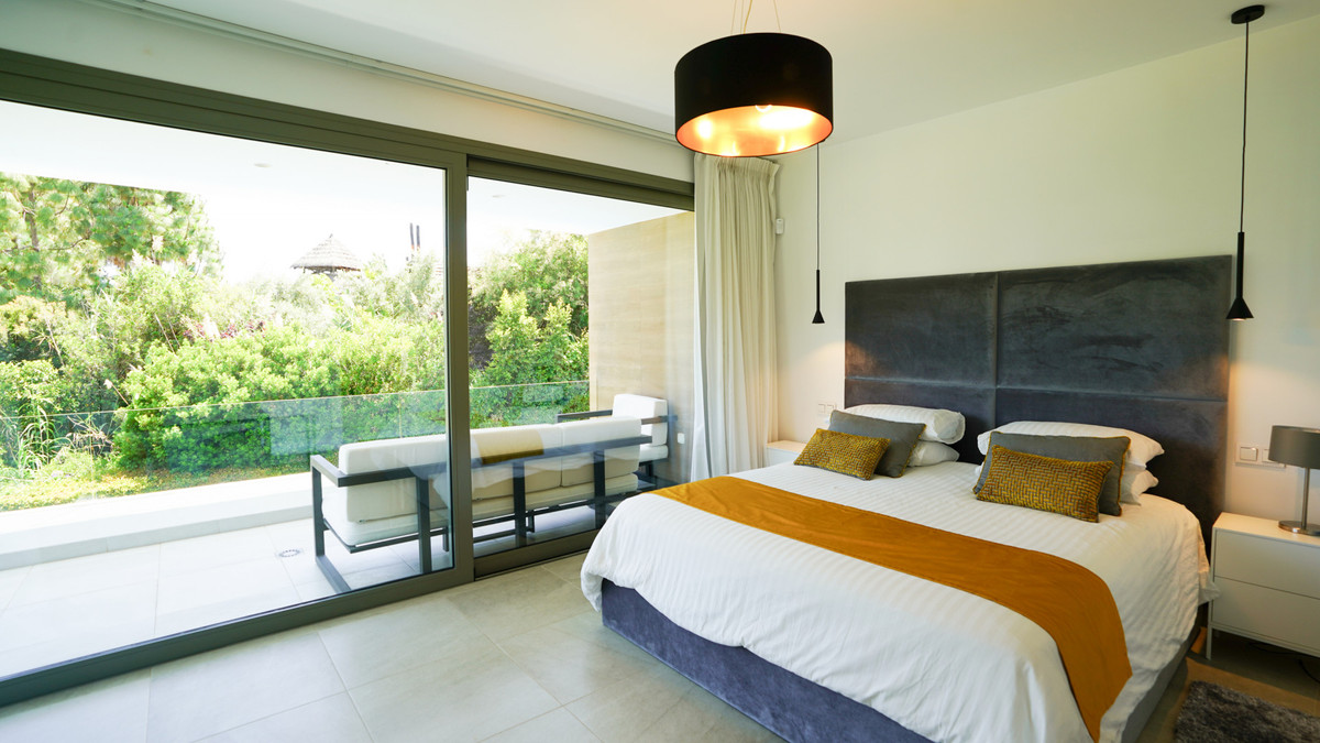 Photo 42 Detached Villa El Paraiso, Costa del Sol, Málaga – R5061181