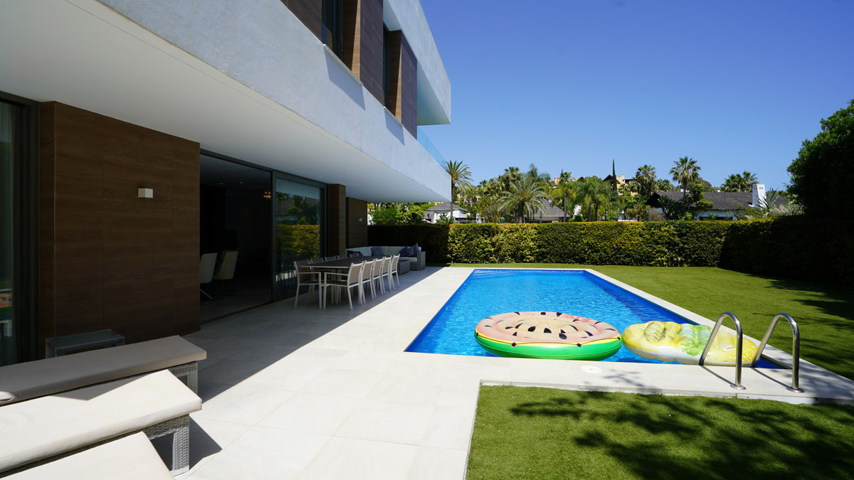 Photo 50 Detached Villa El Paraiso, Costa del Sol, Málaga – R5061181