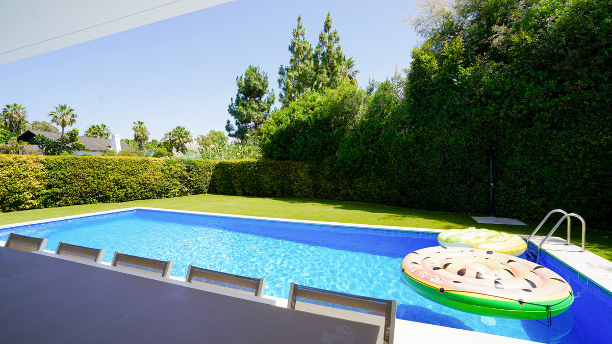 Photo 51 Detached Villa El Paraiso, Costa del Sol, Málaga – R5061181