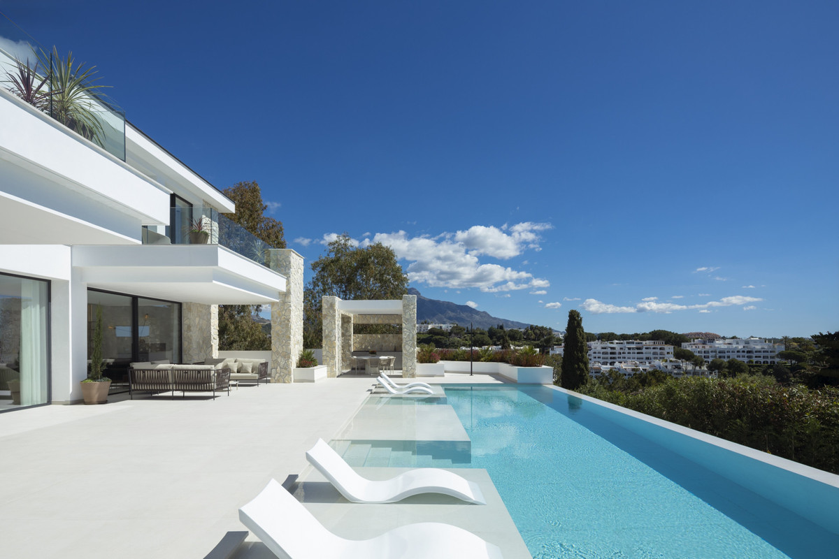 Photo 33 Detached Villa La Quinta, Costa del Sol, Málaga – R4993171
