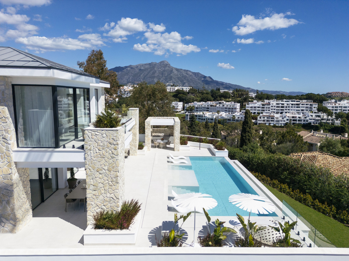 Photo 41 Detached Villa La Quinta, Costa del Sol, Málaga – R4993171
