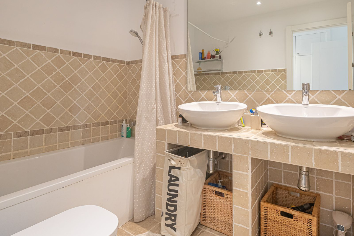 Photo 12 Ground Floor Apartment Estepona, Costa del Sol, Málaga – R5070553