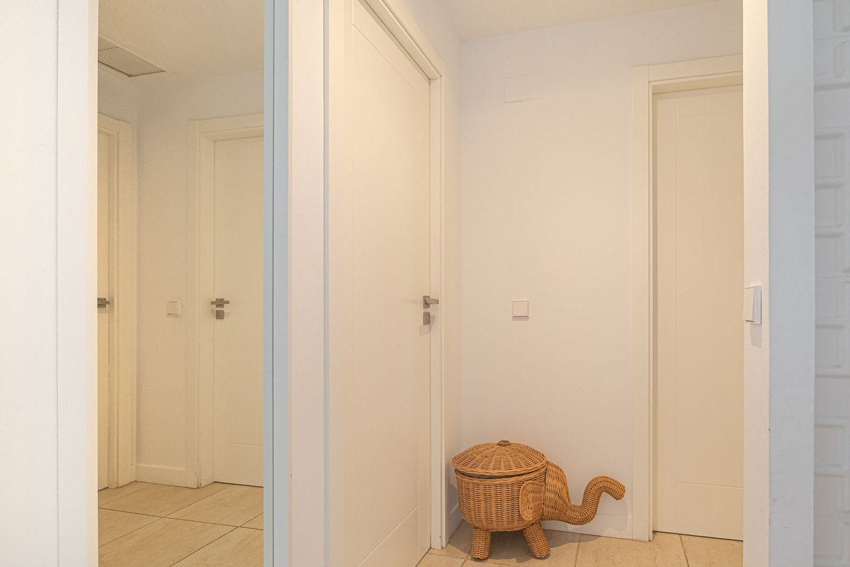 Photo 23 Ground Floor Apartment Estepona, Costa del Sol, Málaga – R5070553
