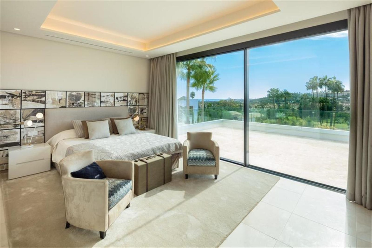 Photo 29 Detached Villa Nueva Andalucía, Costa del Sol, Málaga – R4414300