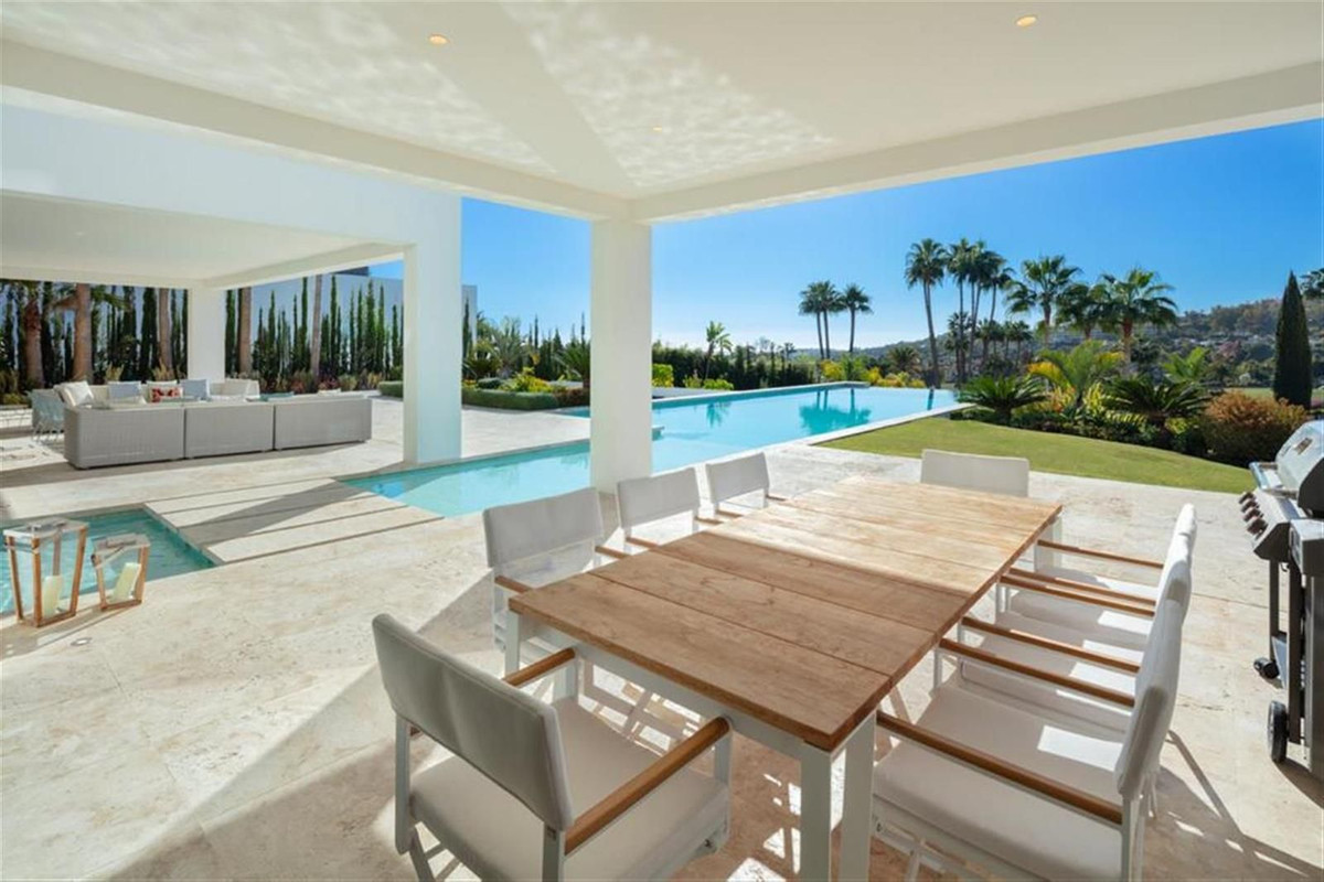 Photo 30 Detached Villa Nueva Andalucía, Costa del Sol, Málaga – R4414300
