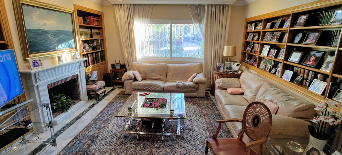 Photo 11 Detached Villa Guadalmina Baja, Costa del Sol, Málaga – R4606528