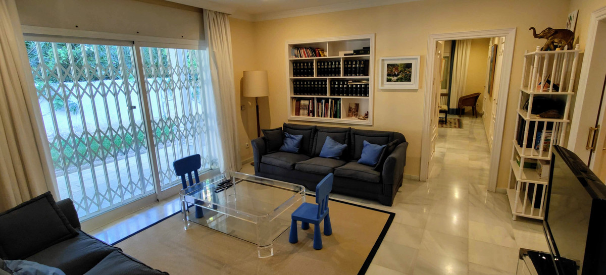 Photo 13 Detached Villa Guadalmina Baja, Costa del Sol, Málaga – R4606528
