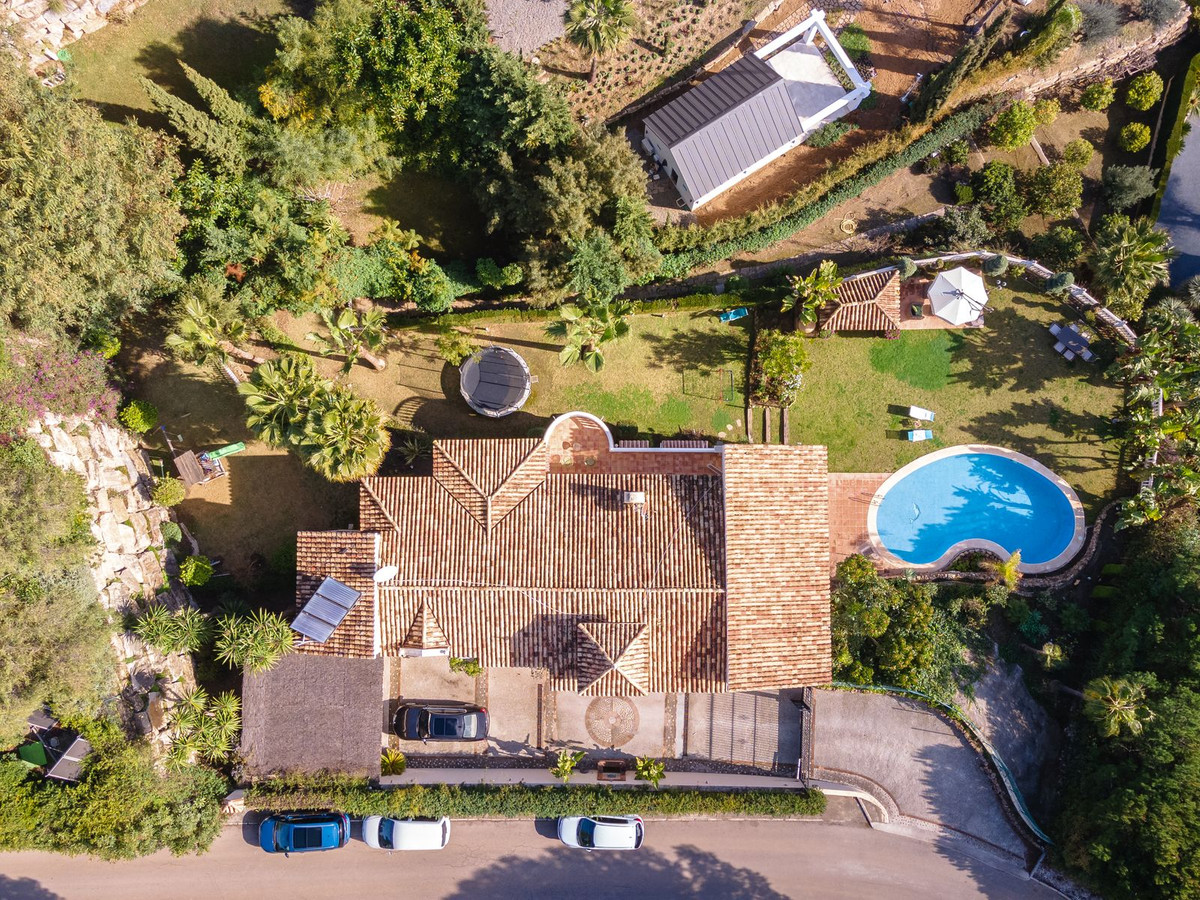 Photo 28 Detached Villa El Paraiso, Costa del Sol, Málaga – R5057767
