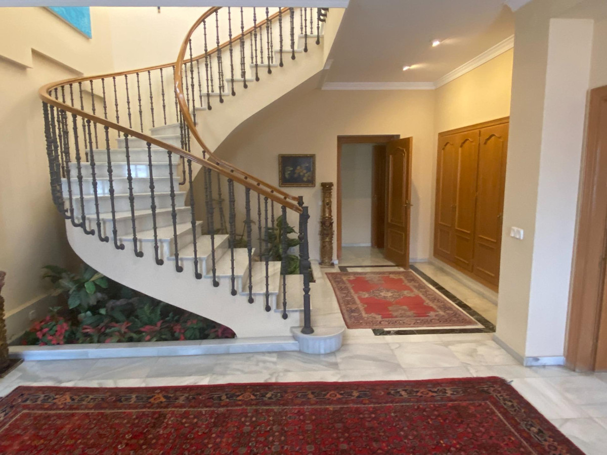 Photo 13 Detached Villa Guadalmina Baja, Costa del Sol, Málaga – R4941982