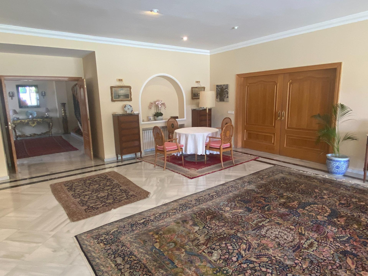 Photo 18 Detached Villa Guadalmina Baja, Costa del Sol, Málaga – R4941982